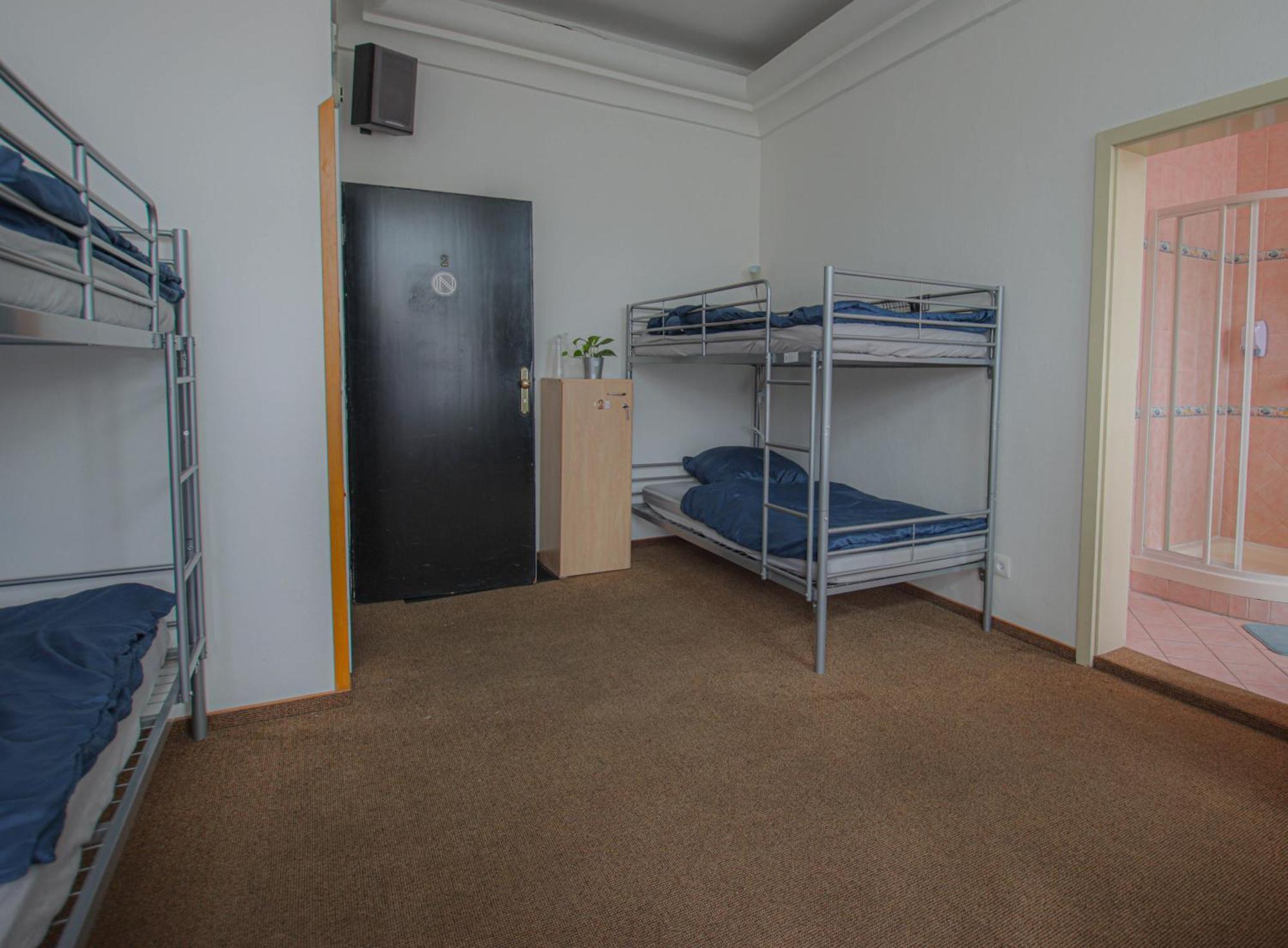 In Hostel ปราก ภายนอก รูปภาพ