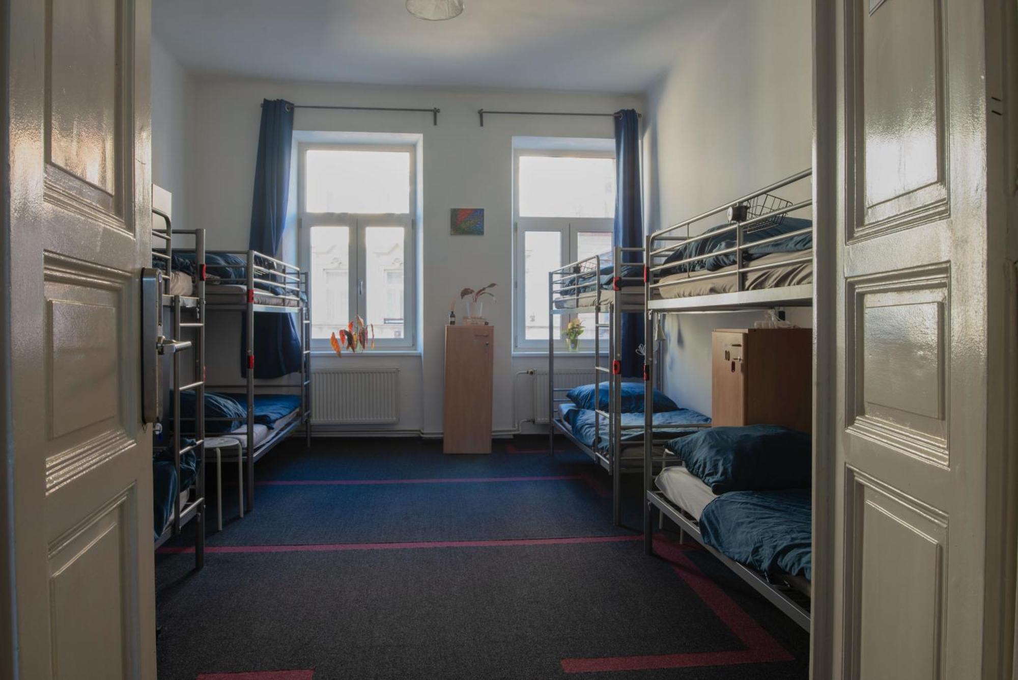 In Hostel ปราก ภายนอก รูปภาพ